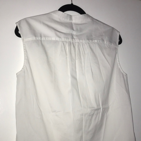 Vineyard Vines sleeveless top - Picture 3 of 3